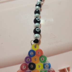 Black and White Billard 8 Ball Beaded Keychain Billard Ball Rack