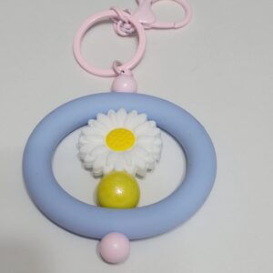 Light Blue Circle with White Daisy Beaded Keychain